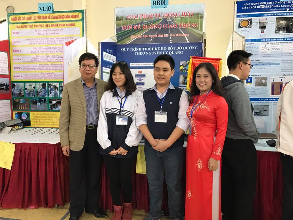 Học sinh trường Kim Liên giảnh giải tại Hội thi Học sinh làm nghiên cứu khoa học cấp Thành phố ( Intel ISEF)