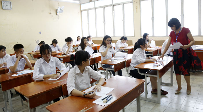 Bỏ điểm cộng trong tuyển sinh vào lớp 10 tại Hà Nội: Giảm áp lực cho giáo viên và học sinh
